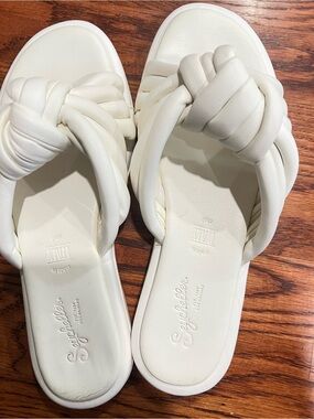 Seychelles Cream Knotted Slide Sandals